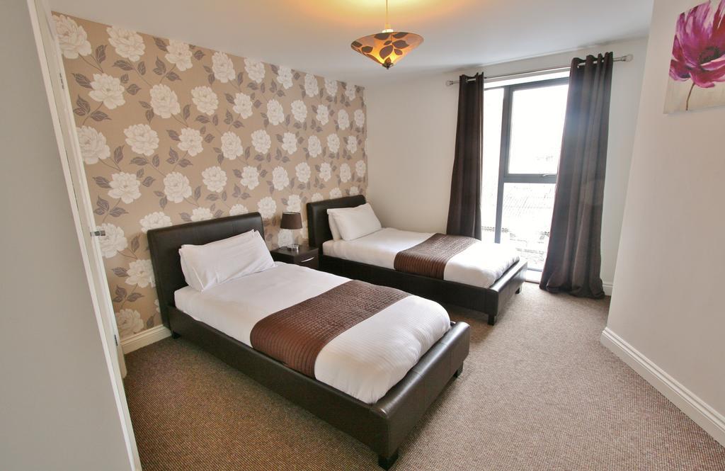 Central Hotel Cheltenham By Roomsbooked Exterior foto