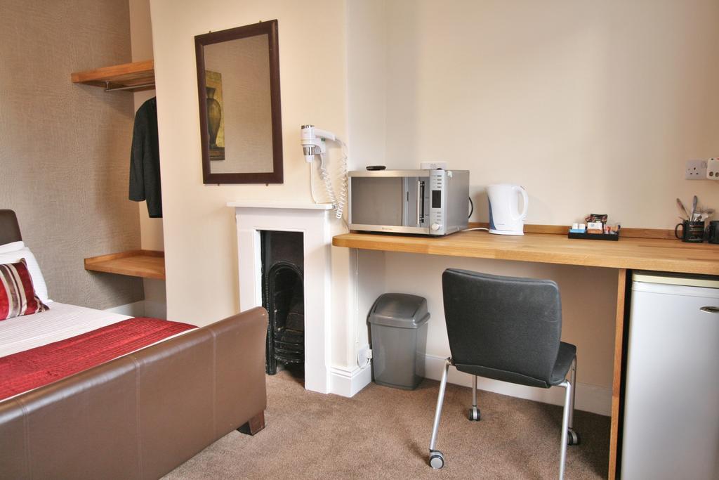 Central Hotel Cheltenham By Roomsbooked Exterior foto